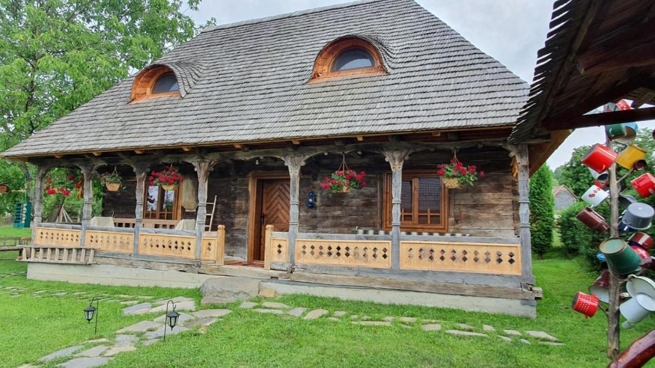 Casa Din Susani Calinesti  Ngoại thất bức ảnh