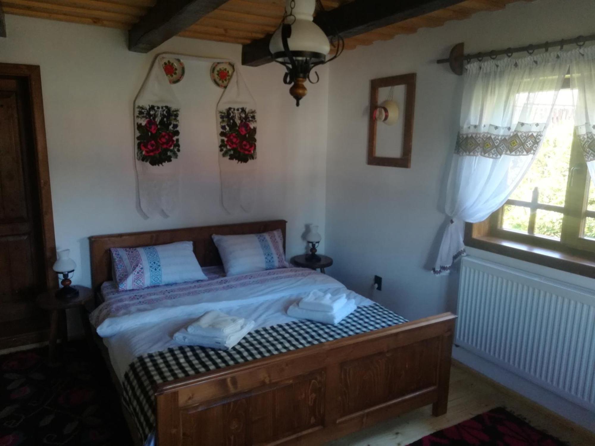 Casa Din Susani Calinesti  Phòng bức ảnh